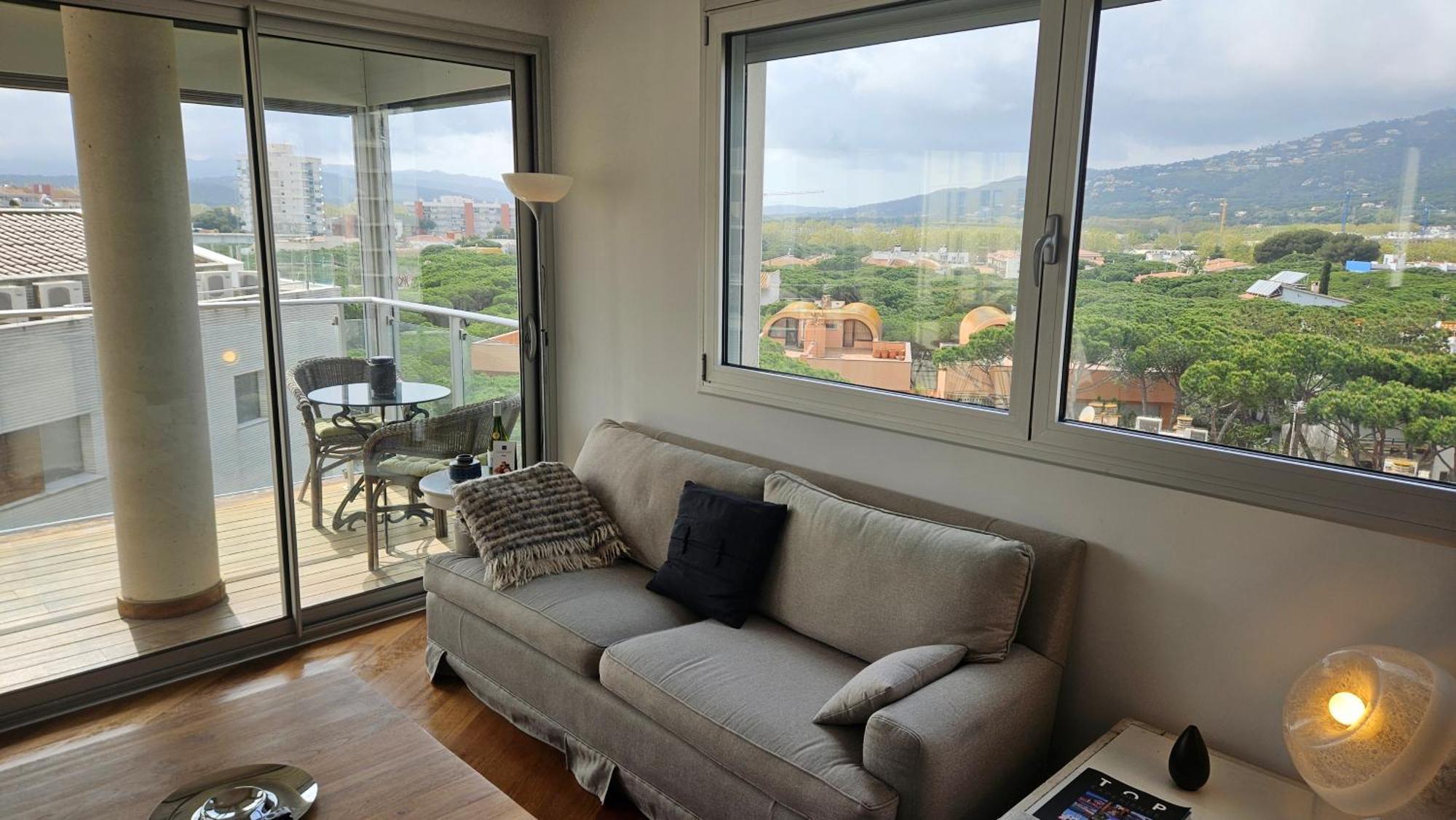 Penthouse In Platja D Aro Front Sea With Parking *